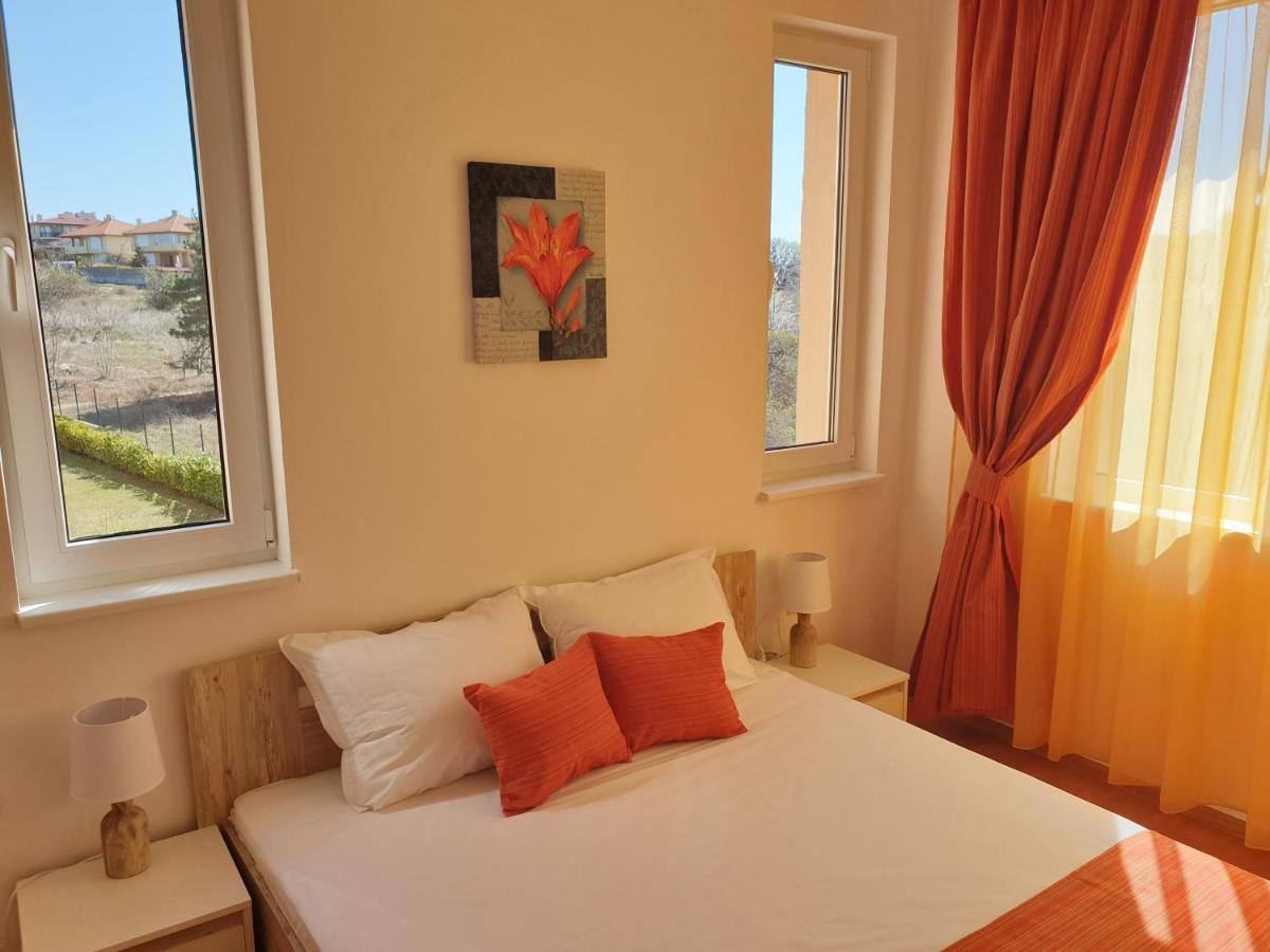 Sozopoli Hills Апартамент Б18 Apartment Luaran gambar